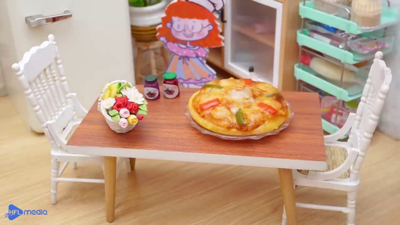 Crispy Miniature Seafood Pizza in Tiny Kitchen | ASMR Miniature Cooking