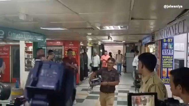 जयपुर: गणपति प्लाजा के निजी लॉकर उगल रहे नकदी-सोना, साढ़े 4 किलो सोना बरामद