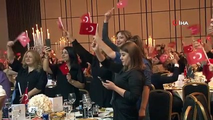 Esencan Hastanesi, Cumhuriyetin 100 yıl dönümünü sağlık çalışanları ile kutladı