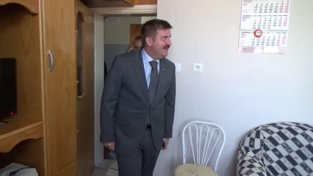 Cumhuriyet'in asırlık çınarları yaşadıkları zorlukları anlattı