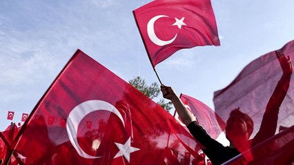 CHP, Yüzyılın Marşı prömiyerini yaptı; “Adım cumhuriyettir, hak, hukuk, adalettir, yolum, halka hizmettir”