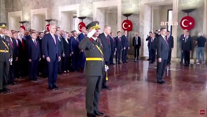 Cumhuriyet’in 100. yılında devlet erkânı Anıtkabir’de: Erdoğan'dan, "Cumhuriyetimiz hiç olmadığı kadar güvendedir" mesajı