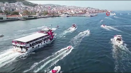 Mudanya'da Cumhuriyet Bayramı coşkusu denizde yaşandı