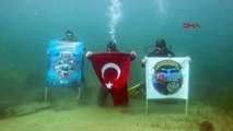 Yalova'da Dalgıçlar Türk Bayrağı Açarak Cumhuriyet'in 100. Yılını Kutladı
