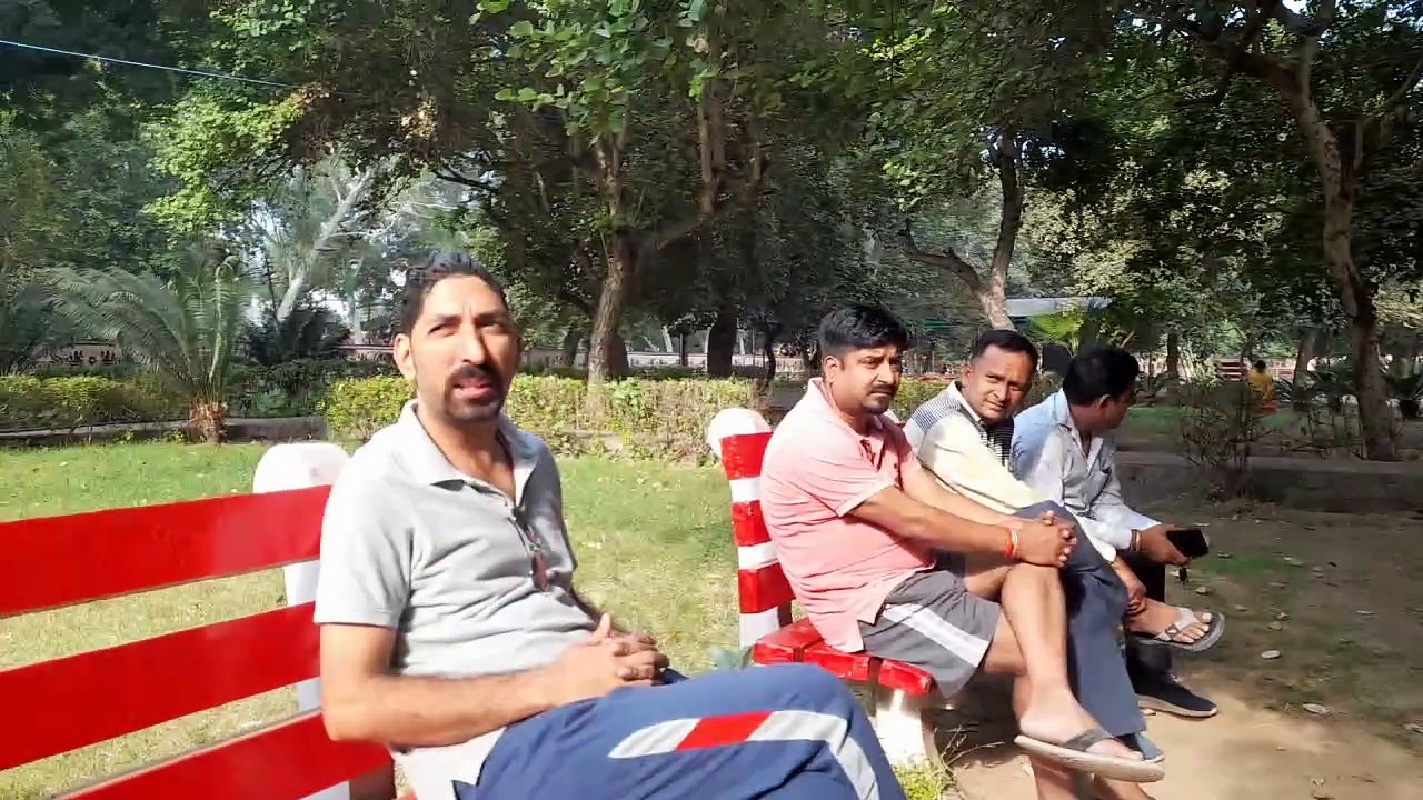 कागजों में नहीं, धरातल में चाहिए विकास