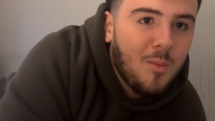 Gamer reacts joyfully in excitement after his girlfriend gets a Mbappe card on Fifa/EAFC 24