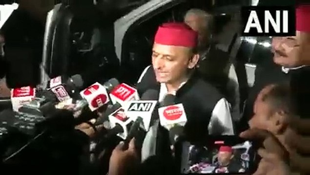 दिल दहला देने वाला VIDEO, मूर्ति विसर्जन के दौरान नाच रहे युवकों पर गिर डीजे
