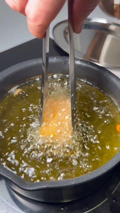 PRESSÉE DE PATATE DOUCE #patate #potatoes #pdt #fried #presse #recette #recipe #recipes #chef #cuisine #easyrecipe #recettefacile