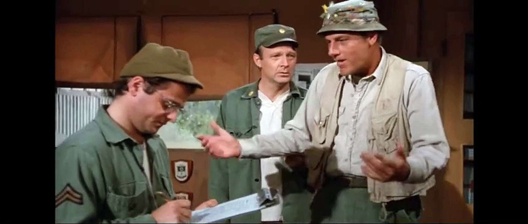 M*A*S*H - Season 3 Episode 18 Rules Of House Arrest - video Dailymotion