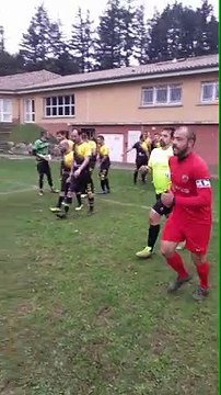 L'ENTRÉE DES JOUEURS AS DU PIC VS CHATEAUNEUF DE GALAURE DIMANCHE 29 OCTOBRE 2023