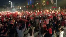 Antalya'da Cumhuriyet'in 100. Yılı Fener Alayıyla Kutlandı