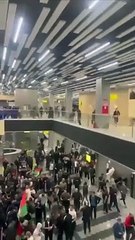 Russos no Daguestão tentam atacar passageiros de voo de Israel