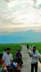 cerita hari ini | bermain layangan