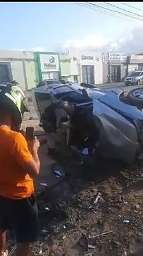 Acidente na Via Expressa deixa passageiro preso às ferragens