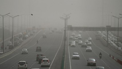 Delhi ka Mausam: दिल्ली की हवा जहरीली, AQI पहुंचा 300 के पार