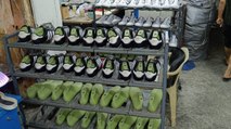 Ünlü markanın taklit ayakkabılarını yapan fabrikada 96 bin ürüne el konuldu