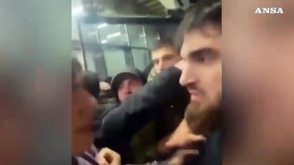 Russia, assaltato l'aeroporto del Daghestan per un volo da Israele: oltre 20 feriti