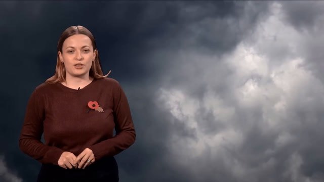 Storm Ciarán: Flood and wind alerts for London as 'tornado' hits south coast