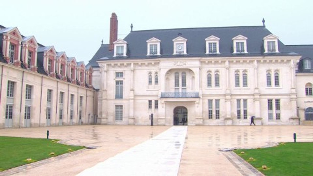 Suivez en direct l'inauguration de la Cité internationale de la langue française par Emmanuel Macron