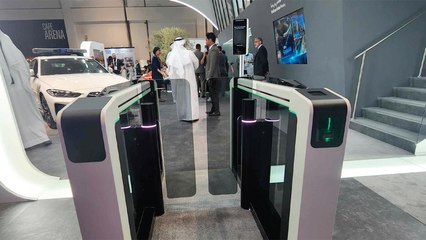 كيف يتم استعمال "بصمة الوجه" في استخدام مواصلات دبي؟