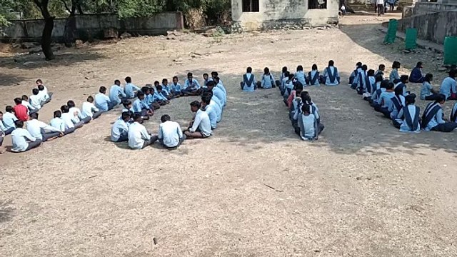 Rajasthan Election 2023 : बच्चों ने वोट का सिंबल बनाकर मतदान के लिए किया प्रेरित