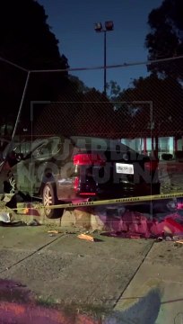 #Preliminar Con múltiples lesiones y en una sala de urgencias, terminaron cuatro jóvenes tras chocar su vehículo contra una unidad deportiva de Miravalle #GuardiaNocturna