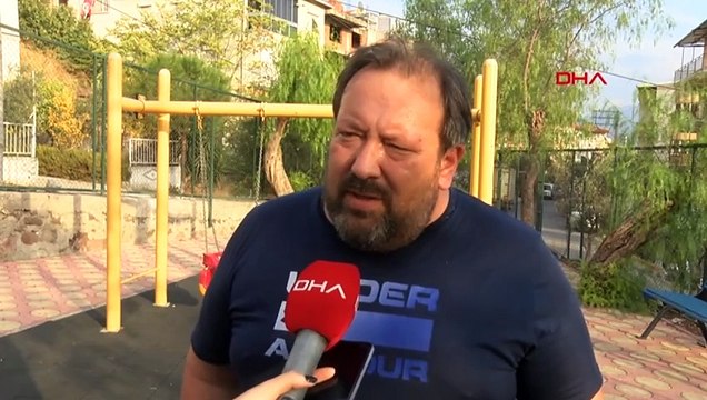 Depremde hayatını kaybeden annenin adı verilen parkta oyun oynayan Ayda Gezgin