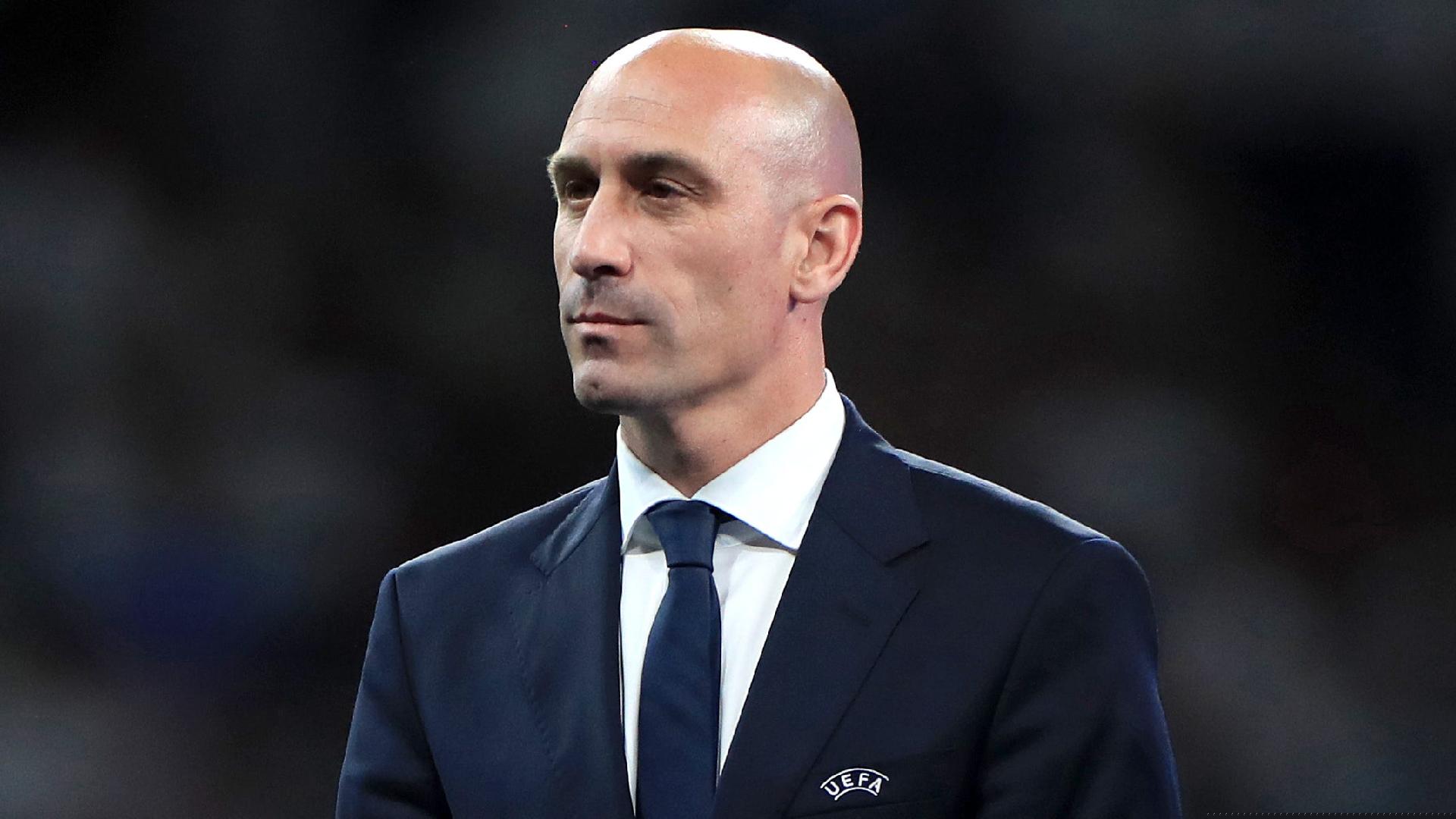 Breaking News - Rubiales banned for three years