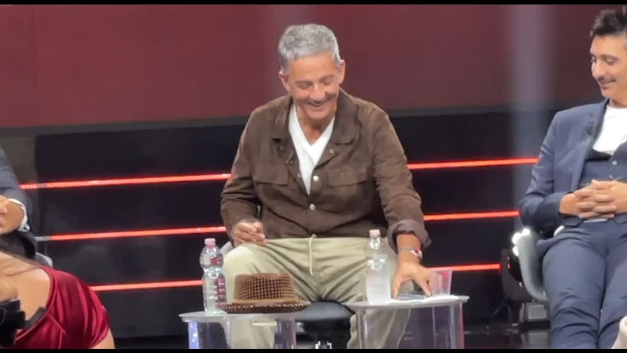 Fiorello scherza su Sanremo: ci sarà Pausini con "La compagnia"