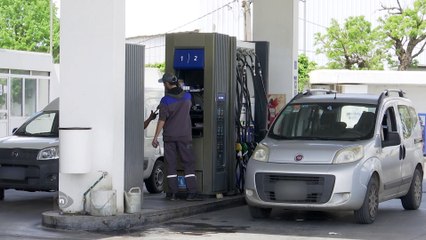 Tải video: YPF AUMENTÓ EL PRECIO DE SUS COMBUSTIBLES