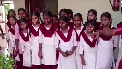 अनूपपुर: रंगोली के माध्यम से सैकड़ो छात्राओं ने दिया मतदाता जागरूकता का संदेश