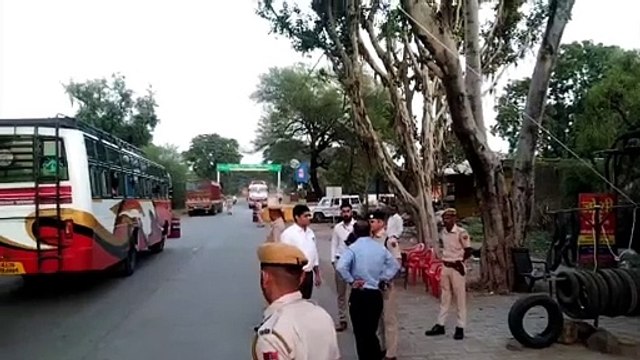 व्यय पर्यवेक्षक ने किया राजपुरिया बॉर्डर का निरीक्षण, बॉडर पर उडऩदस्तों, पुलिस टीम व निगरानी टीमों ने औचक निरीक्षण किया