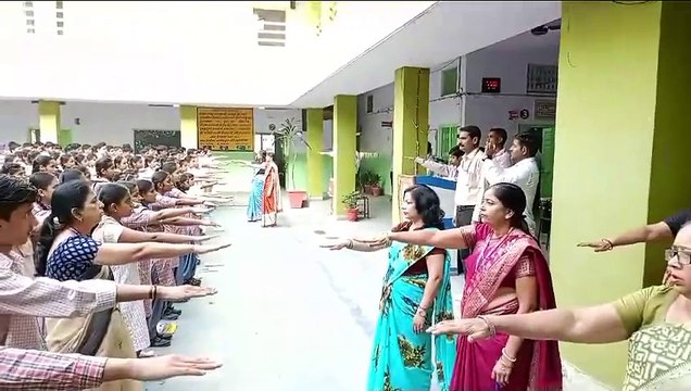 1500 विद्यार्थियों ने मतदान करने का दिया संदेश, देखें वीडियो