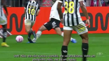 Confira os áudios do VAR de Corinthians x Santos no lance do pênalti em Soteldo