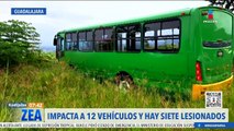 Autobús choca con 12 vehículos en Zapopan; hay 7 lesionados