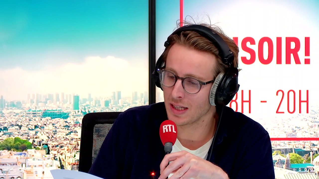 Alex Vizorek : "Macron était à 2 doigts de proposer une coalition internationale contre le point médian"