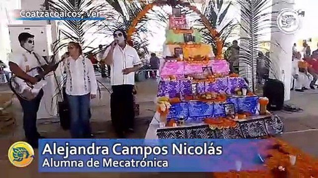 Egresados y cantantes fueron recordados en altares universitarios