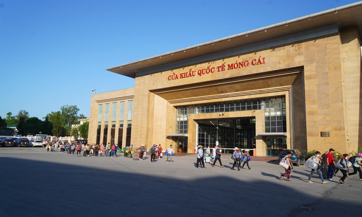 Cho phép ô tô du lịch tự lái từ Trung Quốc vào Việt Nam