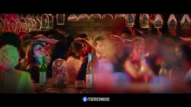 SUIT PATIALA(Video)- Yaariyan 2 -Divya Khosla Kumar -Guru R,Neha K,Manan B -Radhika,Vinay -Bhushan K