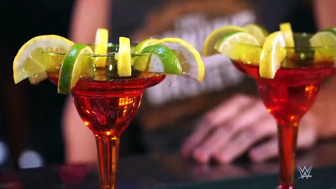 Pretty Deadly attack The Brawling Brutes at a local pub： SmackDown exclusive, Oct. 27, 2023