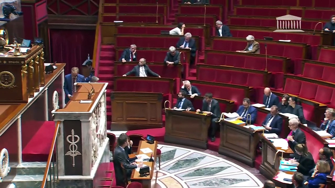 1ère séance : Deux motions de censure (art. 49, al. 3, de la Constitution) (discussion commune et votes) ; Projet de loi de financement de la sécurité sociale pour 2024 (suite) - Lundi 30 octobre 2023