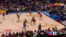 CP3 crosses over Zion before hitting pretty fadeaway