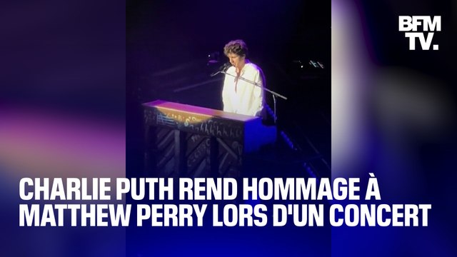 Le chanteur américain Charlie Puth rend hommage à Matthew Perry en reprenant la musique de Friends