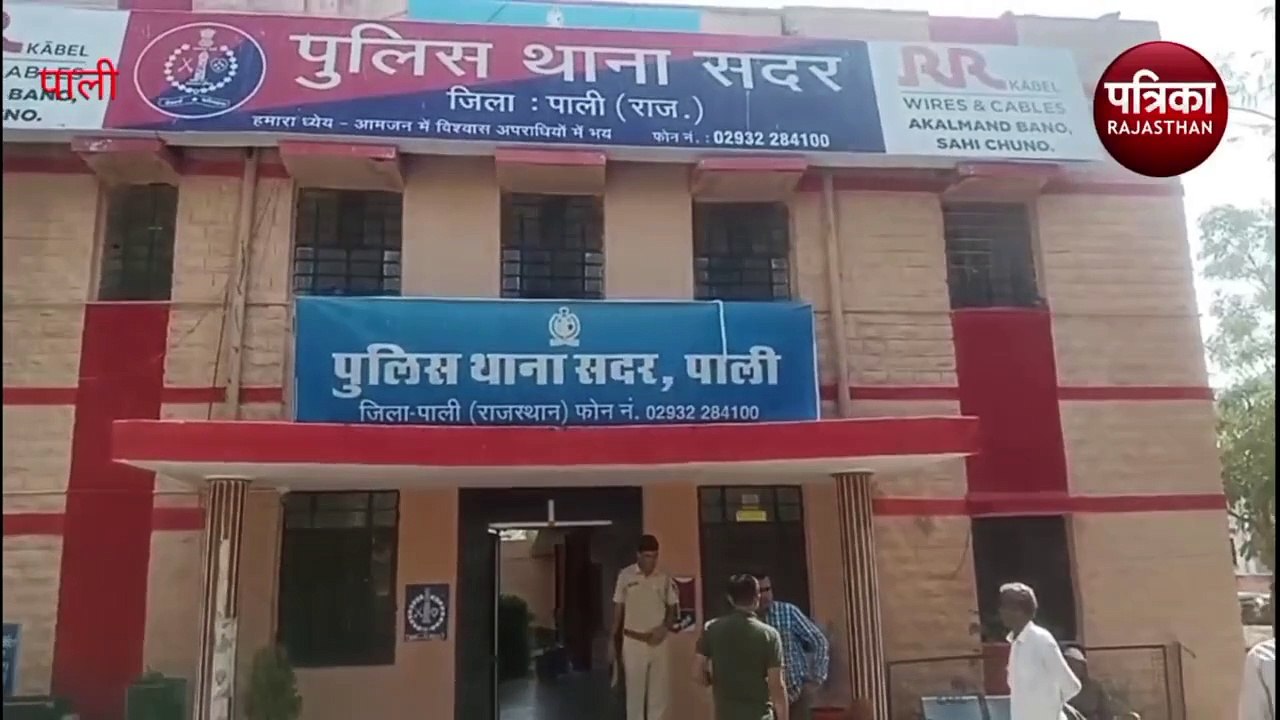 Watch Video : खाद्य तेल के टैंकर में मिली लाखों की अवैध शराब, बाड़मेर से गुजरात ले जा रहा था