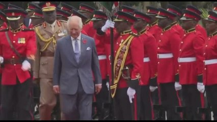 Carlo III in visita in Kenya, con lo spettro del colonialismo