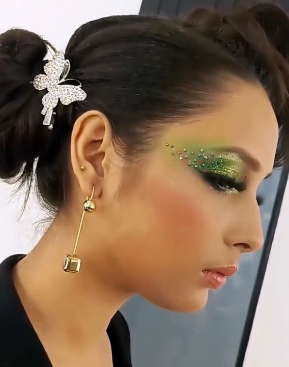 Hairstyling Look From House of Lakme Academy Rashbehari