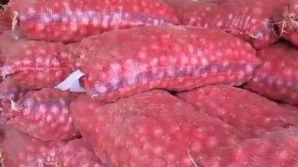 वाराणसी की जनता को रुला रही 'प्याज'...इन सब्जियों ने बिगाड़ दिया 'त्यौहार का बजट'