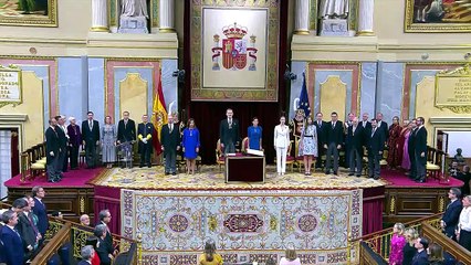 La princesa Leonor ha jurado la Constitución en el Congreso: 12 segundos históricos