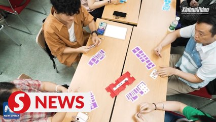 Night school increasingly popular among young people in Shanghai