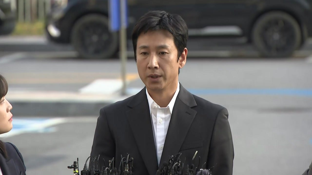 경찰, '마약 혐의' 배우 이선균, 다음 달 4일 재소환 / YTN